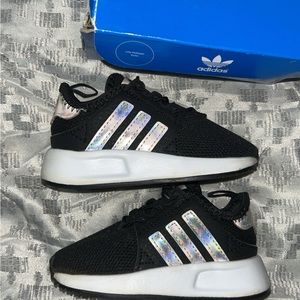 Toddler girls Adidas shoes sz 5